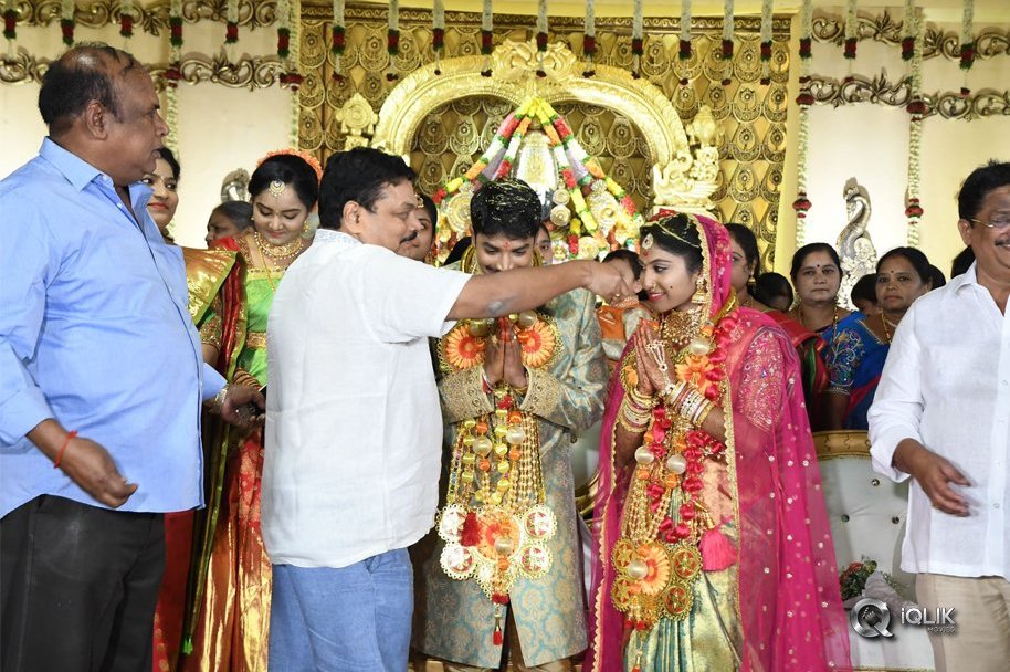 Celebs-at-C-Kalyan-Son-Wedding-Reception